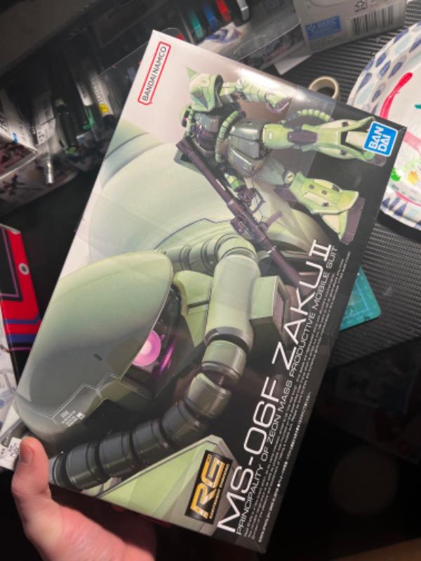 RG 1/144 MS-06F Zaku II photo review