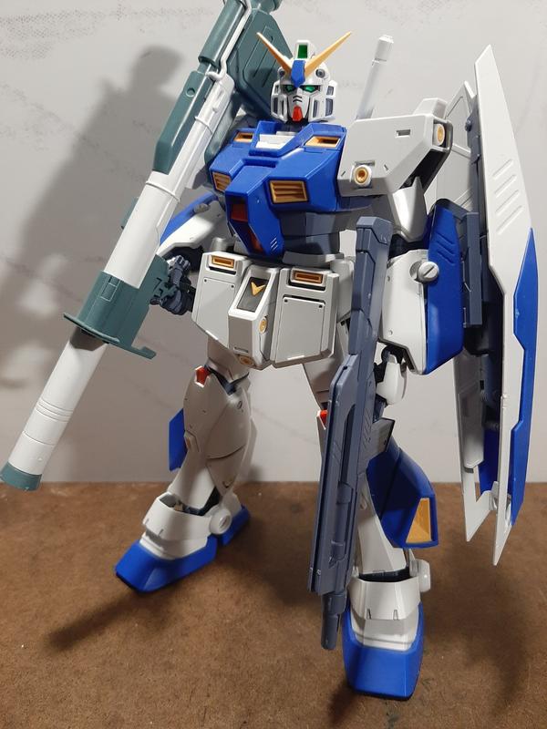 MG 1/100 Gundam NT-1 Alex Ver. 2.0 Model Kit photo review