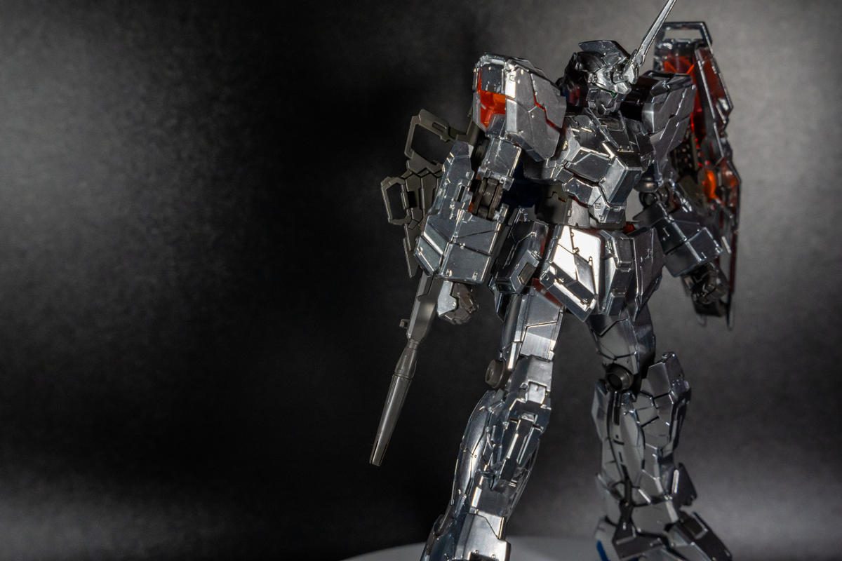 RG 1/144 Unicorn Gundam Plastic Model Kit photo review