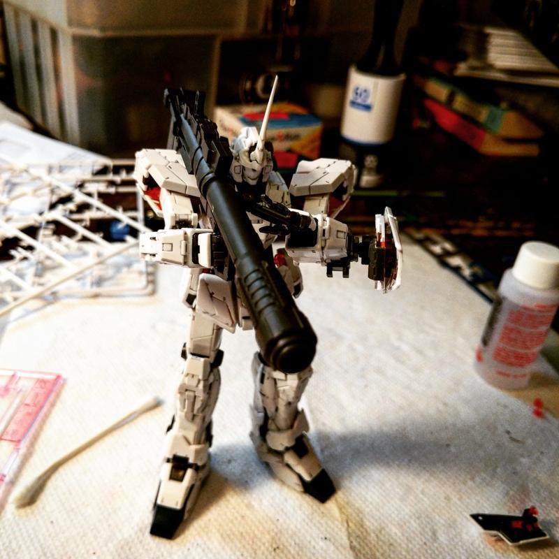 RG 1/144 Unicorn Gundam Plastic Model Kit photo review