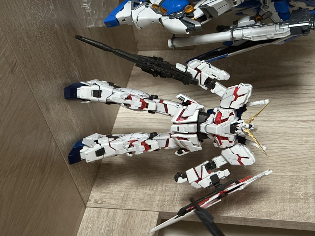 RG 1/144 Unicorn Gundam Plastic Model Kit photo review