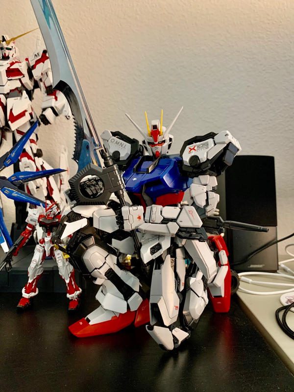 Strike Gundam SEED 1/60 Perfect Grade Model Kit photo review