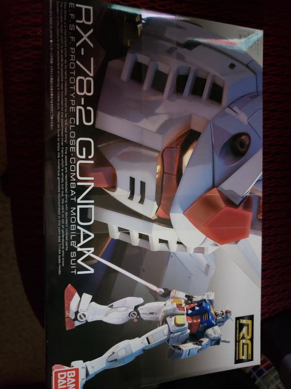RG 1/144 Scale RX-78-2 Gundam Plastic Model Kit photo review