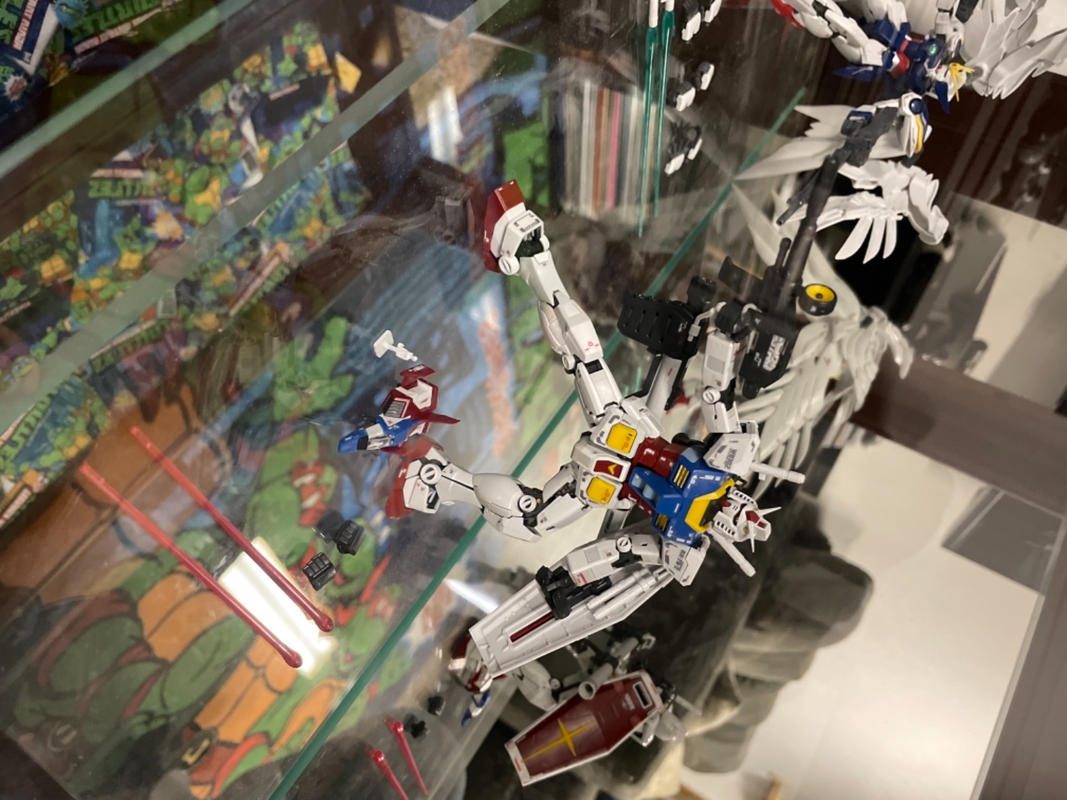 RG 1/144 Scale RX-78-2 Gundam Plastic Model Kit photo review