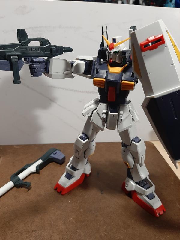 MG 1/100 RX-178 Gundam Mk-II (Ver. 2.0) photo review
