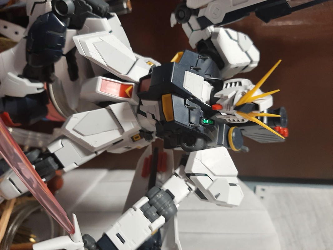 MG 1/100 RX-93 V Nu Gundam Ver. Ka photo review