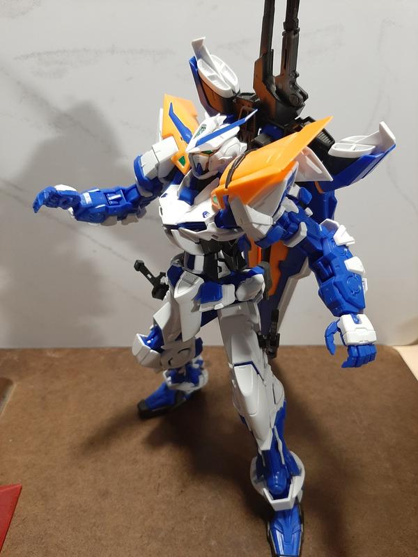 MG 1/100 Gundam Astray Blue Frame Second Revise Gunpla Model photo review