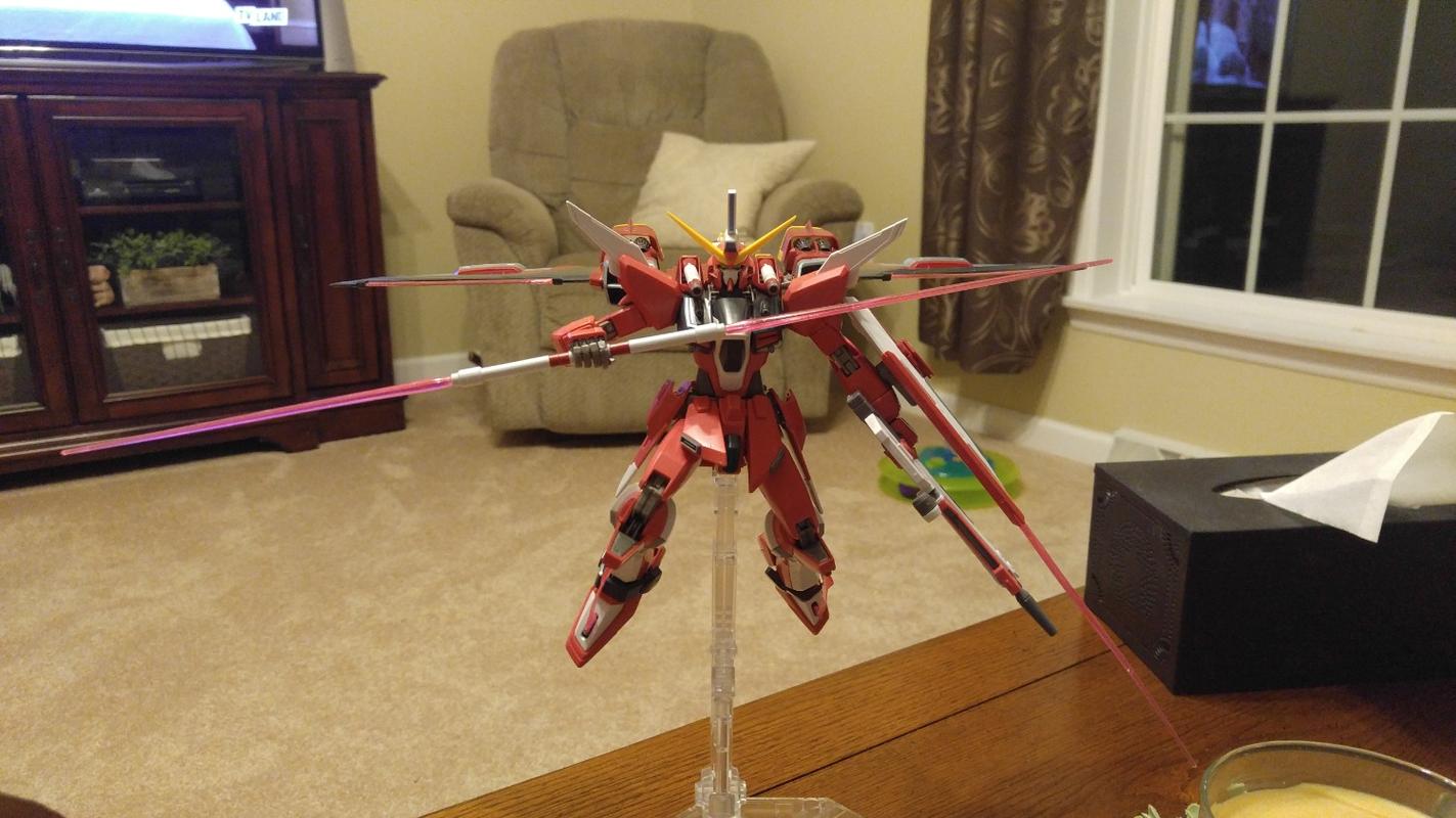 MG 1/100 Infinite Justice Gundam Model Kit (ZGMF-X19A) photo review