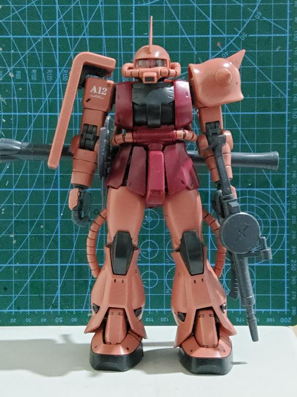 Master Grade 1/100 Char's Zaku II Version 2.0 photo review