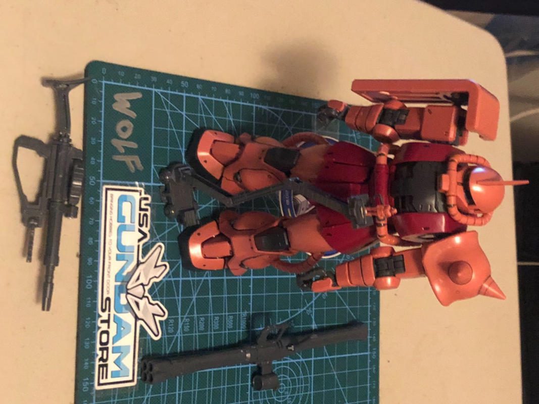 Master Grade 1/100 Char's Zaku II Version 2.0 photo review