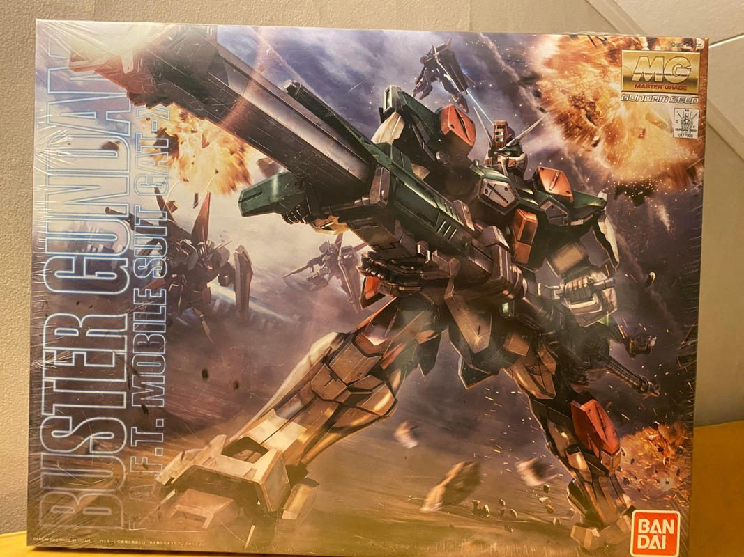 MG 1/100 Buster Gundam Model Kit photo review