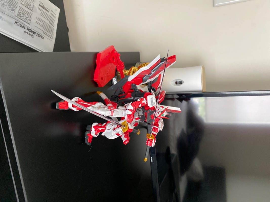 MGAcala 1/100 MG GN Destiny Red Custom photo review