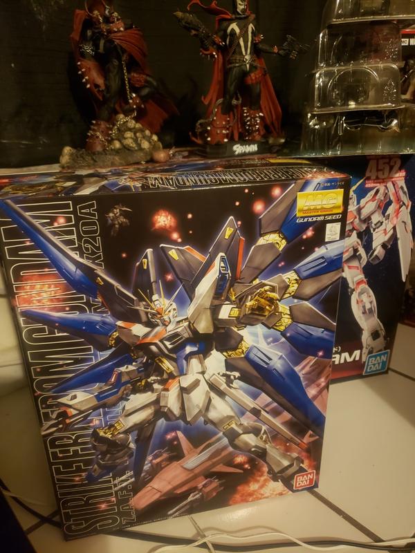 MG 1/100 Gundam Strike Freedom Model Kit photo review