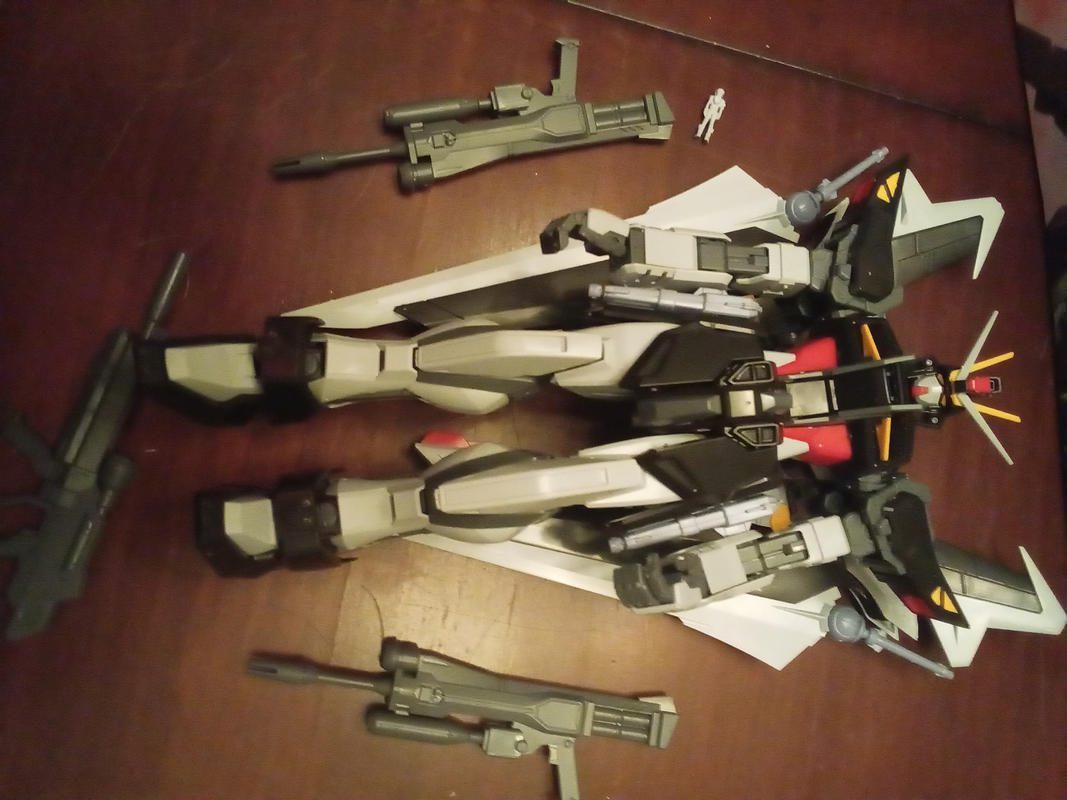 MG 1/100 Gundam Strike Noir Gunpla Model Kit photo review