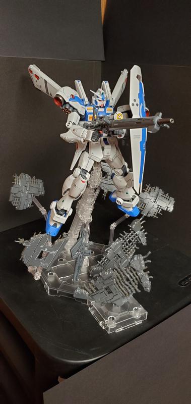 Gundam GP04 Gerbera: Pre-Order 1/100 Scale Master Grade photo review
