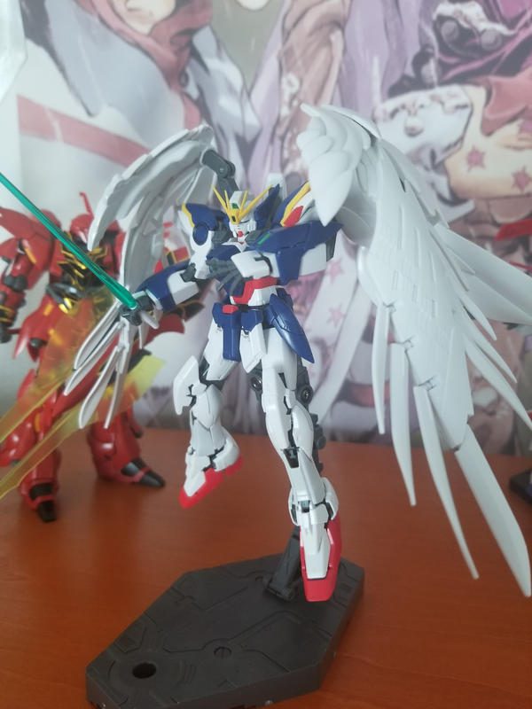 RG 1/144 Wing Gundam Zero (EW) Model Kit photo review