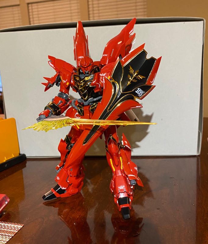 RG 1/144 Sinanju Gunpla Model Kit photo review
