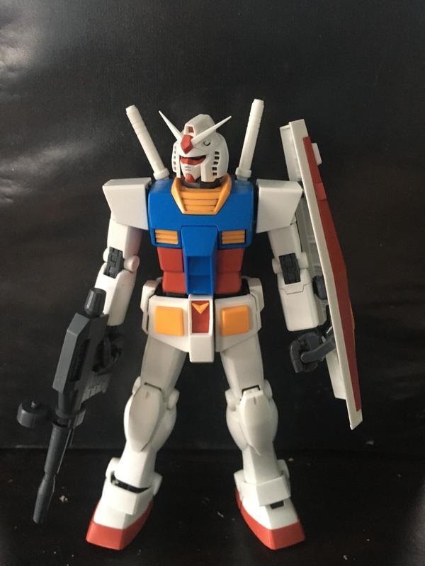 Master Grade 1/100 Scale RX-78-2 Gundam Ver. 2.0 photo review