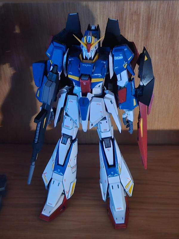 Zeta Gundam Ver.Ka 1/100 Scale Master Grade Plastic Model Kit photo review