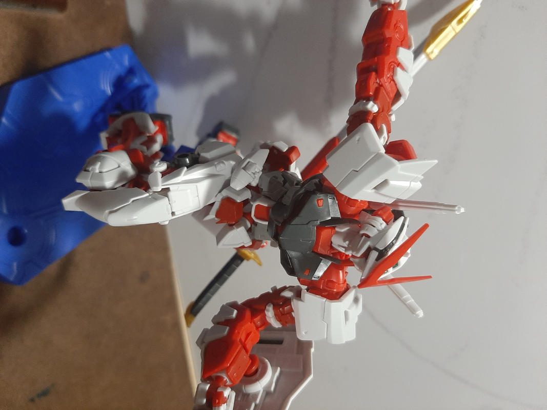 RG 1/144 #19 Gundam Astray Red Frame Model Kit photo review