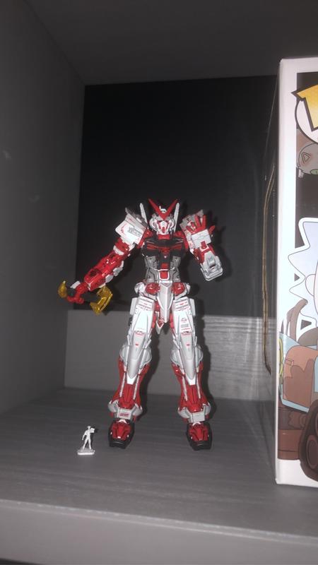 RG 1/144 #19 Gundam Astray Red Frame Model Kit photo review