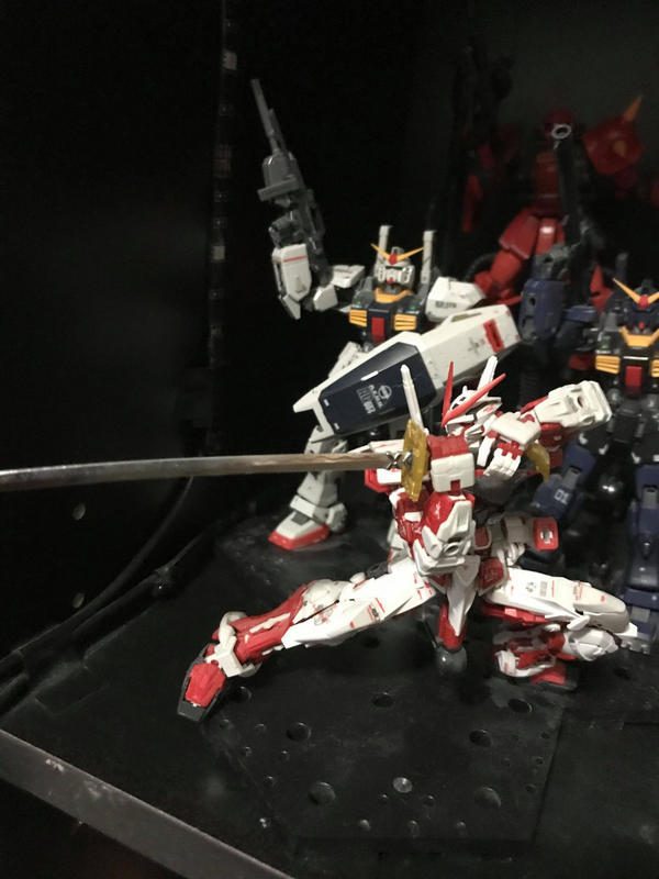 RG 1/144 #19 Gundam Astray Red Frame Model Kit photo review