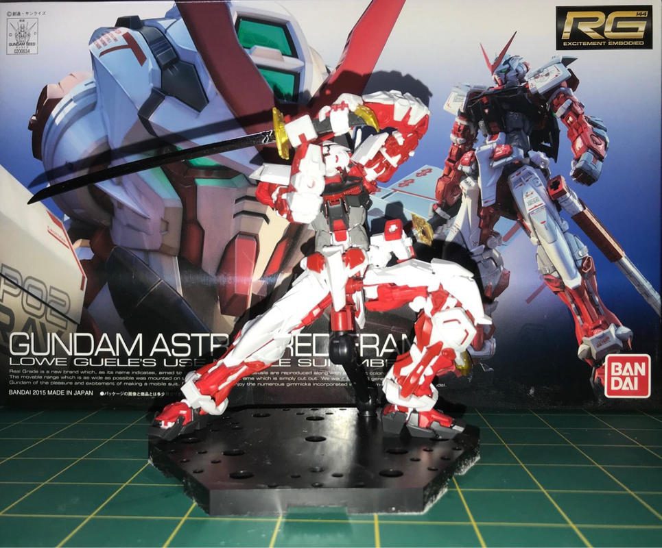 RG 1/144 #19 Gundam Astray Red Frame Model Kit photo review