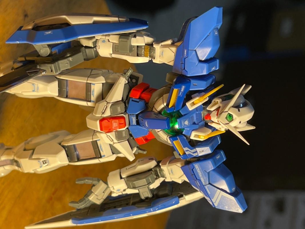 RG 1/144 Gundam Exia Gundam Model Kit (Serial #15) photo review