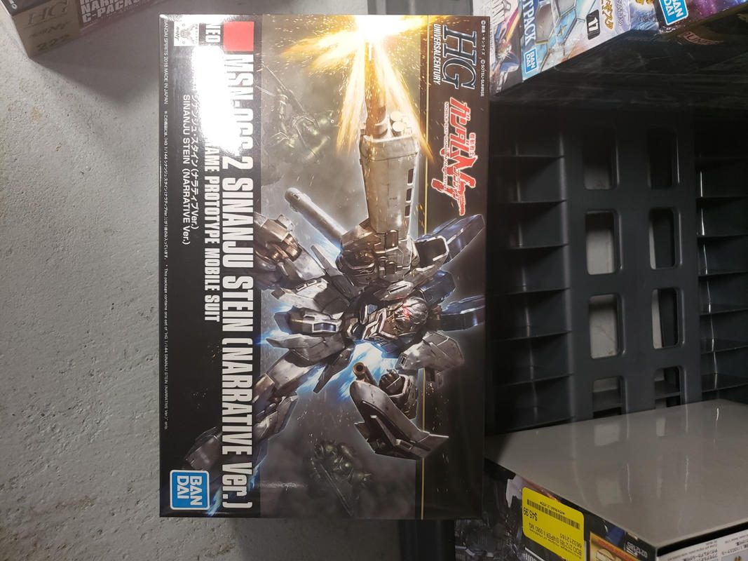 RE/100 Sinanju Stein Narrative Version Model Kit photo review
