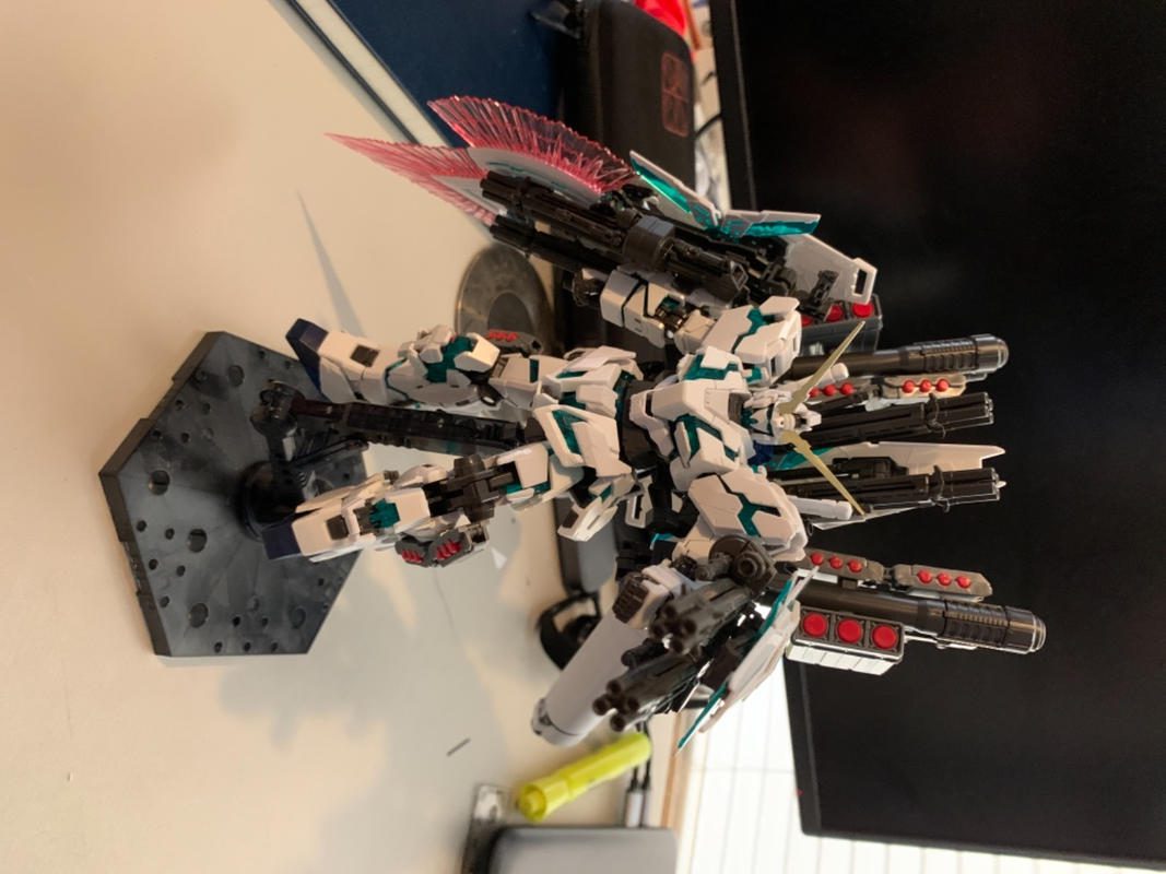 RG 1/144 Perfect Grade Unicorn Gundam (Full Armor Ver.) photo review