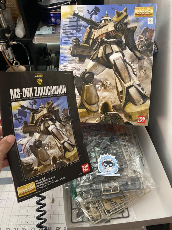 1/100 Master Grade Zaku Cannon Plastic Model photo review