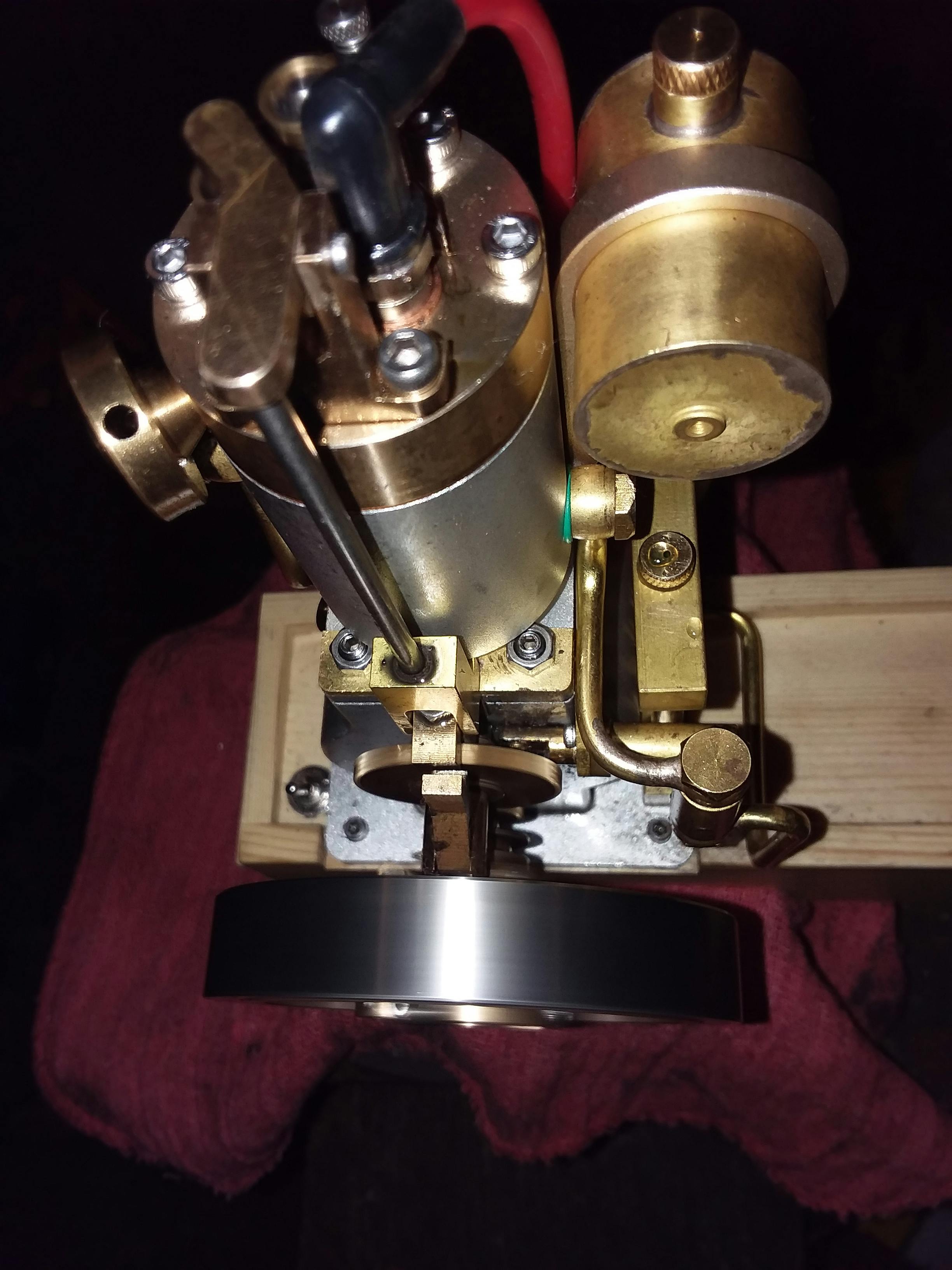 Upgraded M90 Hit & Miss Gas Engine Full Metal I.C. Engine with Base photo review