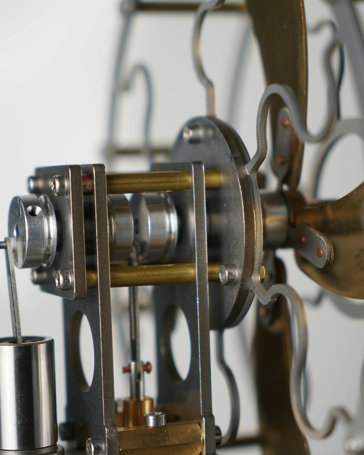 Vintage Stirling Engine Thermal Stove Top Heat Powered Fan photo review