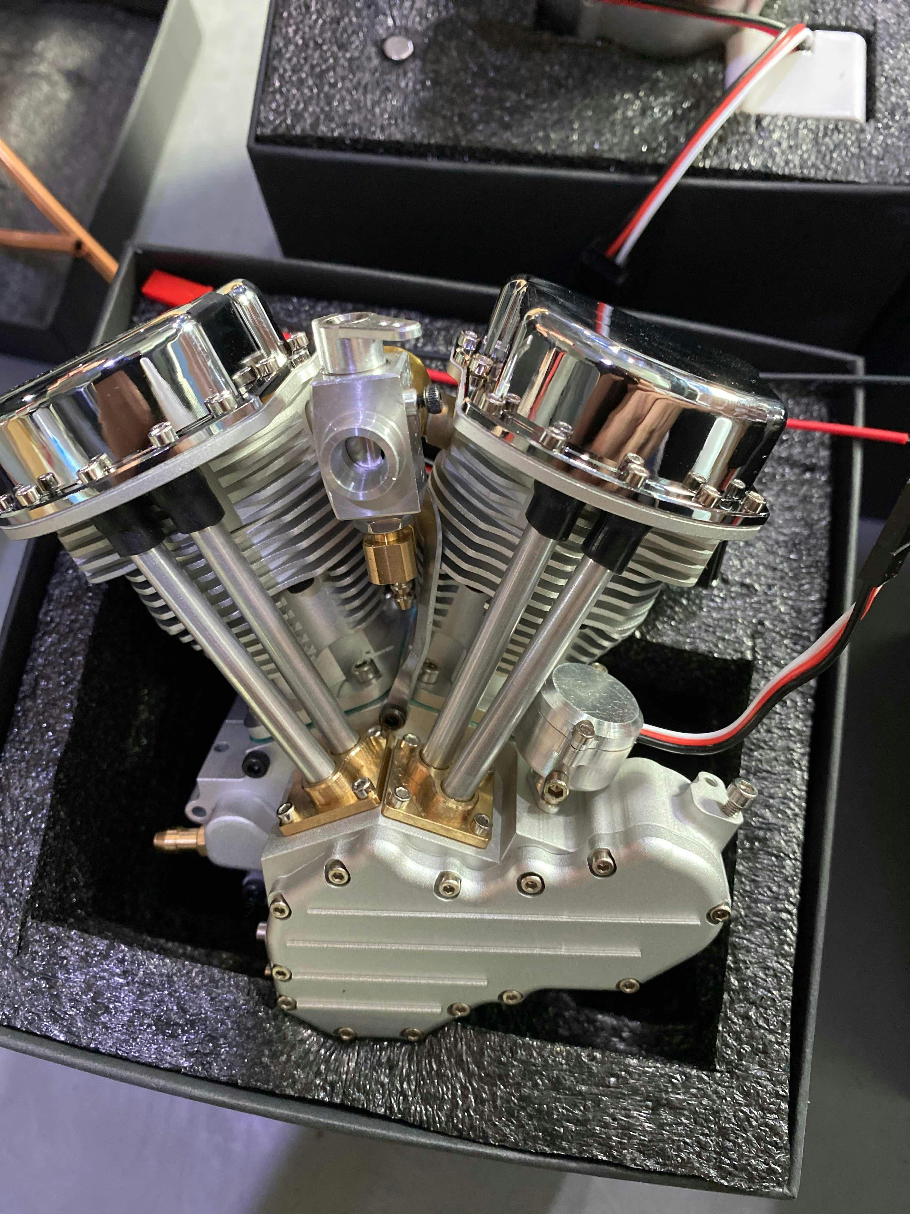 CISON FG-VT9 9cc V2 Engine: V-Twin Dual Cylinder 4-Stroke Air-Cooled Motorcycle Model Engine for RC photo review