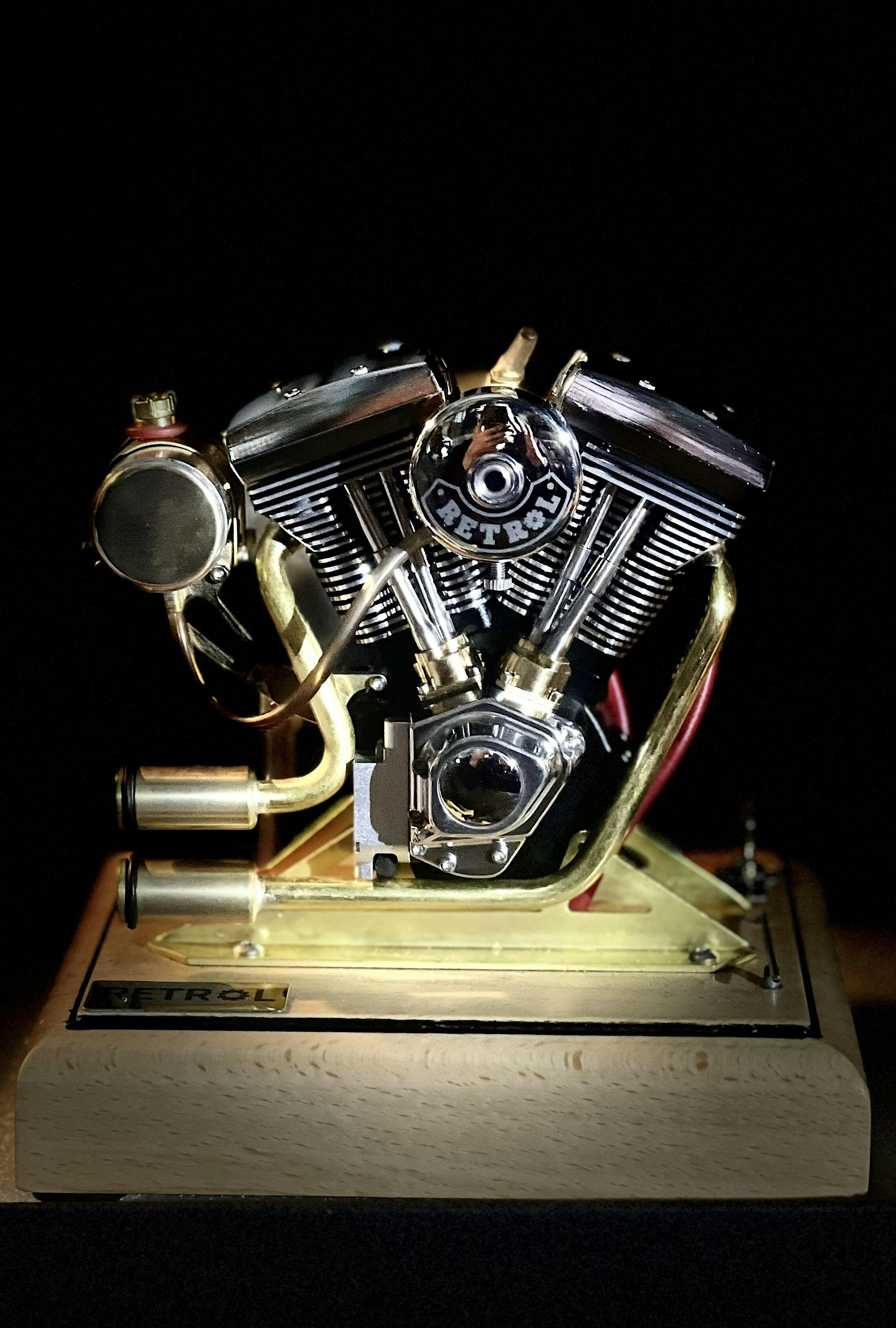 4.2cc Retrol R33 Evolution V2 Mini V-twin OHV Motorcycle Gas Engine photo review