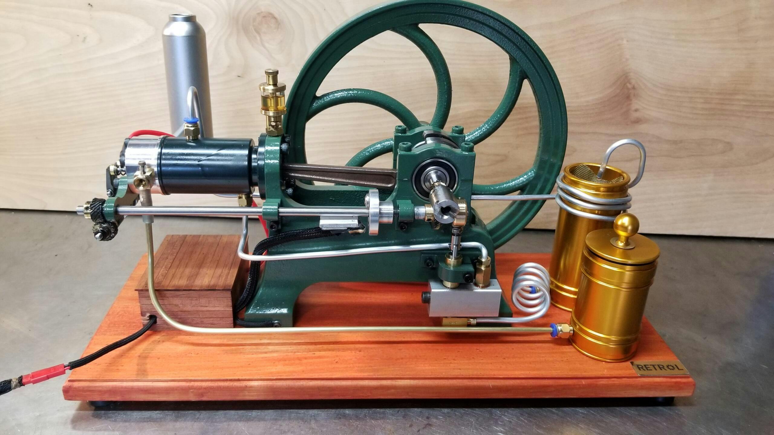 4-Stroke Hot-Bulb Engine Simulation, Horizontal Water-cooled Gasoline Retro Engine Model photo review
